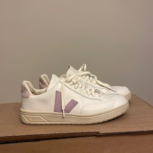 Women’s Veja Sneakers